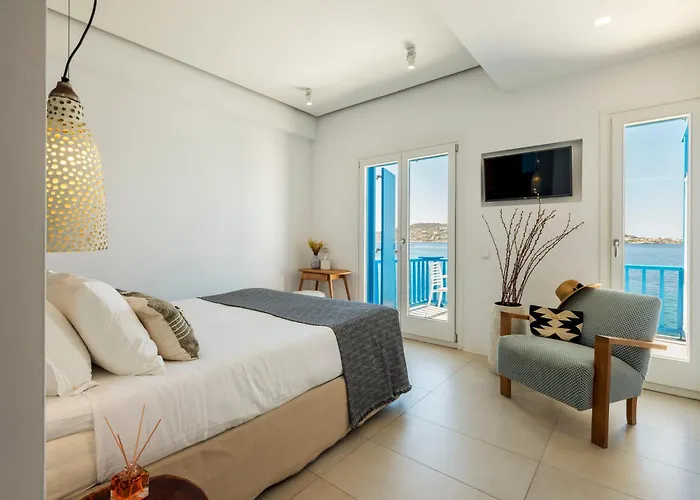 Bluetopia Bed & Breakfast 4*