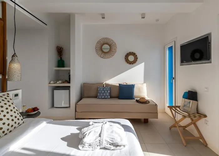 Bluetopia Bed & Breakfast 4*