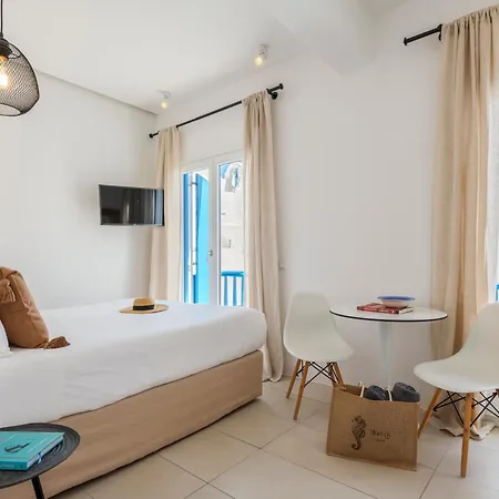 بلوتوبيا سويتس فندق مبيت وإفطار 4*