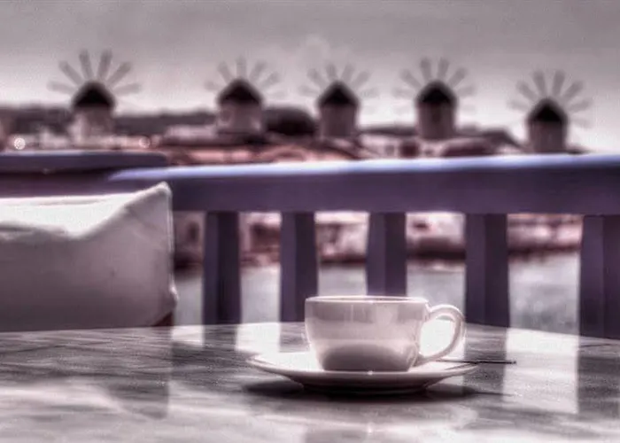 ブルートピア スイーツ ベッド・アンド・ブレックファスト 4*